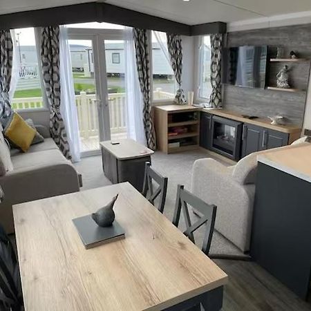 Luxury Whitstable Caravan Seasalter Екстериор снимка