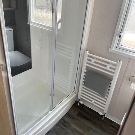 Luxury Whitstable Caravan Seasalter Екстериор снимка